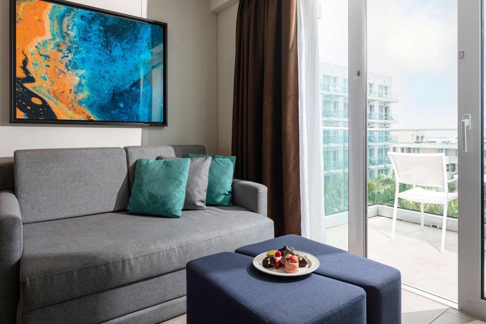 Sonesta Maho Beach All Inclusive Resort Casino & Spa Exterior foto